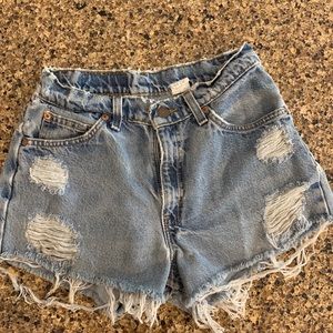 Urban Outfitters Levi 506 Denim shorts